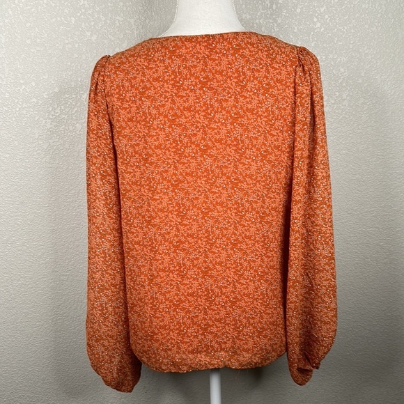 ASTR Boho Rust Ditsy Floral V-neck Long Sleeve Top Size Medium - Picture 5 of 7